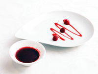 Малиновый соус к мороженому