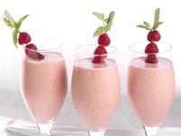 Смузи из манго и малины