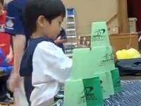 Трехлетний мальчик покорил интернет удивительными способностями