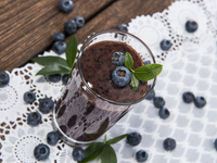 Черничная крем-сода