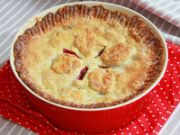 Пирог с черной смородиной