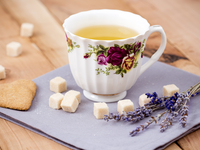 Как украсить стол лавандой: ТОП-10 идей