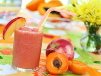Смузи из абрикосов и нектаринов