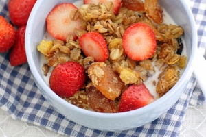 Как приготовить домашние мюсли (ВИДЕО)