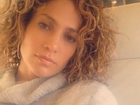 Дженнифер Лопес обрезала волосы