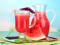 Освежающий арбузный напиток