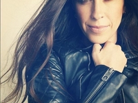 Певица Аланис Мориссетт показала, как кормила сына грудью