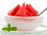 Как сделать ледяную вазу для фруктов