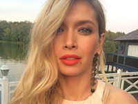 Beauty-образ дня: Вера Брежнева