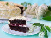 Торт из черемуховой муки