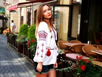 День независимости Украины: Стильные образы в национальном стиле