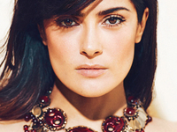 Сальме Хайек – 48: ТОП-10 стильных образов именинницы