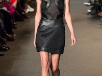 Монохром и яркие акценты в коллекции Alexander Wang