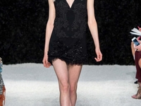 Woman in black: Вера Вонг представила свою коллекцию в Нью-Йорке