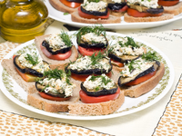 Закуска из баклажанов и творога