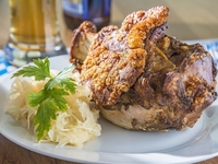 Октоберфест 2017: свиная рулька к пиву