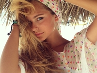 Beauty-образ дня: Стефания Маликова