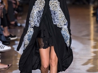 Расслабленная сексуальность: Стелла МакКартни выпустила коллекцию