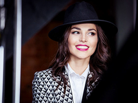 Модные головные уборы: Звездные примеры