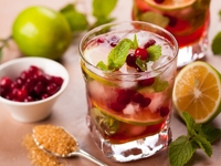 Осенние напитки из клюквы: ТОП-5 рецептов