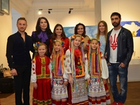 Козловский, Литовченко, и Николайчук нарисовали Символ мира