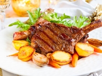 Свинина на кости: Три вкусные идеи