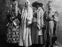 Хэллоуин: ТОП страшных винтажных костюмов