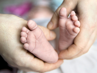 Восемнадцатилетняя украинка родила пятерых детей