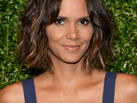 Холли Берри продемонстрировала новую прическу