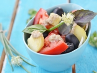 Салаты с маслинами: ТОП-5 рецептов