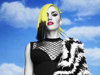 Гвен Стефани впервые после родов выпустила новый клип