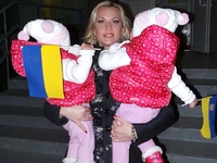 Камалия пришла на выборы со своими дочерьми