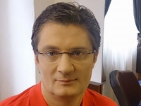 Игорь Кондратюк считает, что Украине надо готовиться к войне с Россией