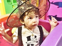 Сын Анфисы Чеховой отмечает Хэллоуин