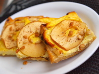 Слойки с яблоками и творогом