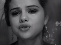 Селена Гомес презентовала слезливый клип: Сердце хочет, чего хочет