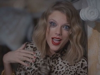 Тейлор Свифт сыграла сумасшедшую в новом клипе