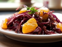 Салат из красной капусты и мандаринов
