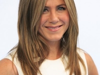 Beauty-образ дня: Дженнифер Энистон