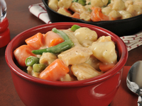 Тушеная курица с клецками