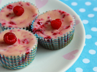 Малиновые мини-чизкейки