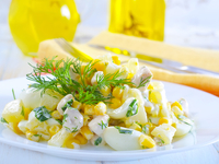 Салаты на Новый год: ТОП-5 рецептов с курицей и ананасами