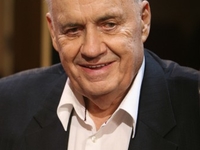 Эльдар Рязанов попал в реанимацию