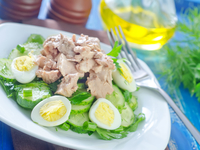 Новогодние рецепты 2015: Салат из печени трески