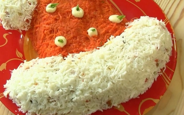 Как приготовить салат Шапка Деда Мороза (видео)