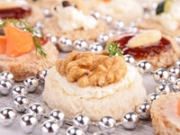 Холодные закуски на Новый год: ТОП-5 рецептов канапе