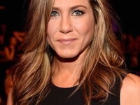 Beauty-образ дня: Дженнифер Энистон