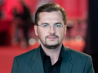 Александр Пономарев встречается со своим директором – СМИ
