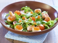 Новогодние рецепты: Салат с перепелиными яйцами