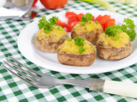 Новогодние рецепты: Фаршированные шампиньоны